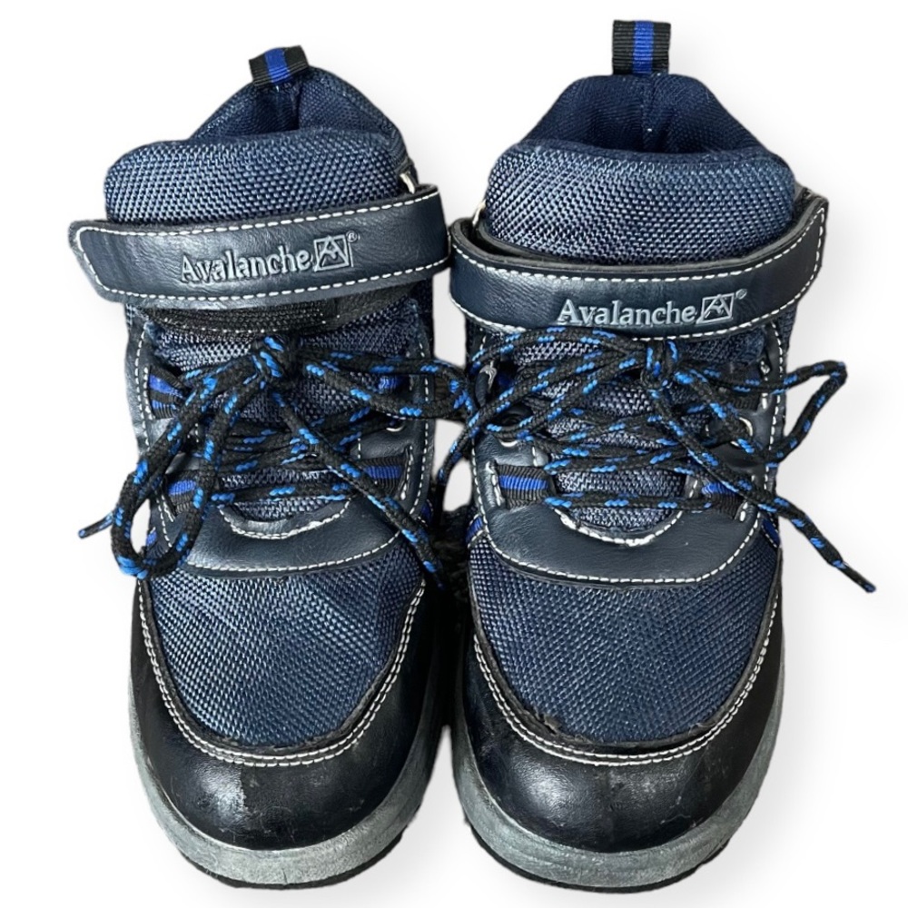 Avalanche Hiking Boots, Size 13 Little Kid